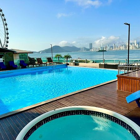 Roda Gigante, Garagem E Piscina Balneário Camboriú Εξωτερικό φωτογραφία